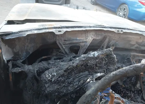 1990 Ford Bronco U100 z USA, uszkodzony, nr VIN 1FMEU15N0LLB20951